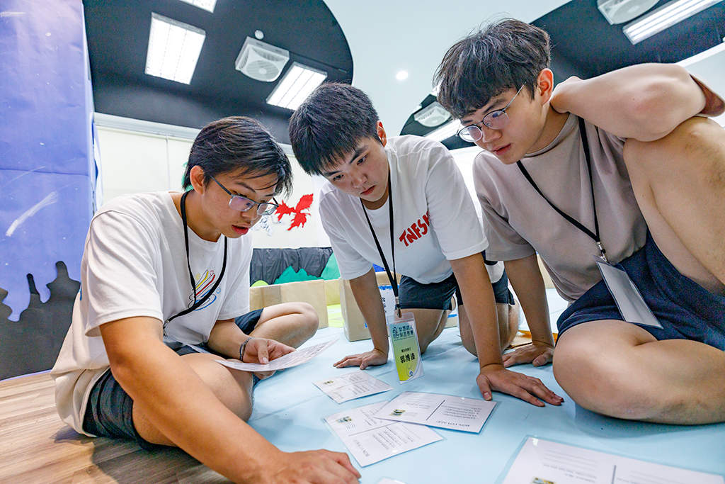 複賽關卡1》123 划走！跟著「「老頭π的奇幻漂流」航向全世界